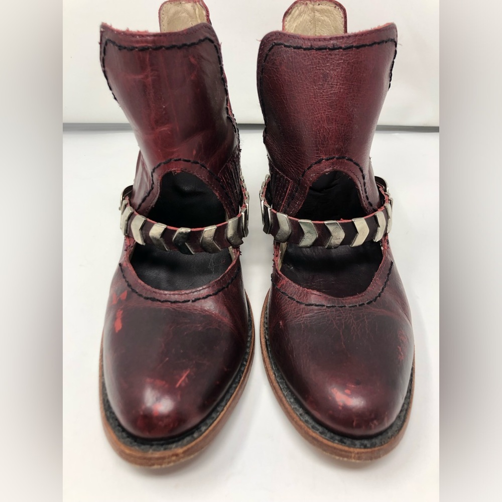 Freebird by Steven Blade Ankle booties red wine